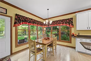 8519 Windsor Way, Grandview Heights, OH 44147 - Photo 11