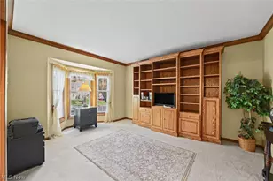 8519 Windsor Way, Grandview Heights, OH 44147 - Photo 3