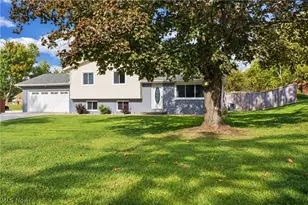 427 Brian Dr, Tallmadge, OH 44278 - Photo 3
