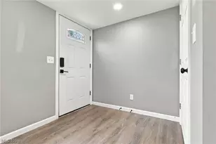 1833 Springfield Center Rd, Akron, OH 44312 - Photo 9