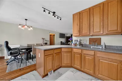 510 Elm Street, Sheffield Lake, OH 44054 - Photo 11