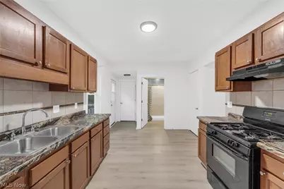 4201 W 39th Street, Loveland, OH 44109 - Photo 5