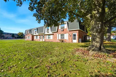 3340 Mollane Street NW, Massillon, OH 44646 - Photo 3