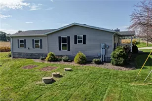 2955 Winklepleck Rd NW, Sugarcreek, OH 44681 - Photo 9