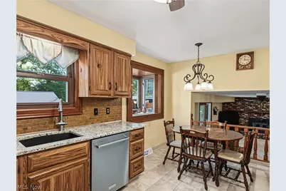 6187 Carlyle Drive, Green Hills, OH 44131 - Photo 15
