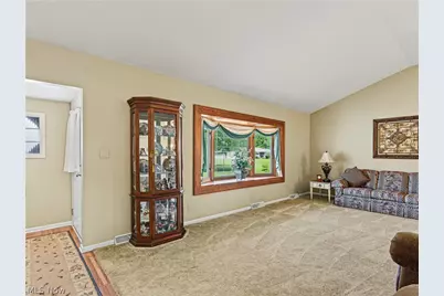 6187 Carlyle Drive, Green Hills, OH 44131 - Photo 9