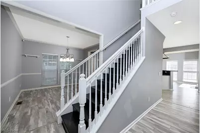 1930 Northgate Circle, Akron, OH 44320 - Photo 17