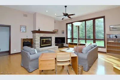 9205 Wilderness Passage Trail, Chagrin Falls, OH 44023 - Photo 7