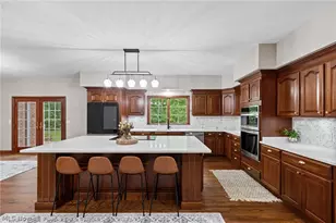 834 Eaton Park Ln, Akron, OH 44303 - Photo 11