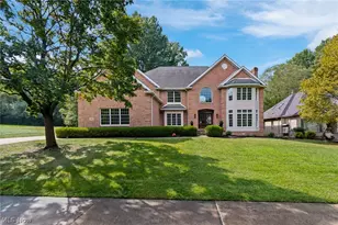 834 Eaton Park Ln, Akron, OH 44303 - Photo 1