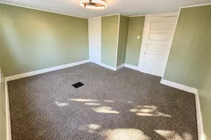 100 Perry St, Struthers, OH 44471 - Photo 15