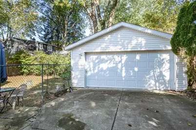 1425 Westvale Avenue, Akron, OH 44313 - Photo 39