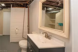216 6th St NE, North Canton, OH 44720 - Photo 37