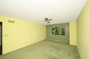 879 Hampton Ridge Dr, Akron, OH 44313 - Photo 21