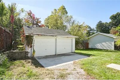 940 Falls Avenue, Cuyahoga Falls, OH 44221 - Photo 19
