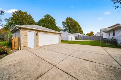520 Orchardview Avenue, Green Hills, OH 44113 - Photo 9