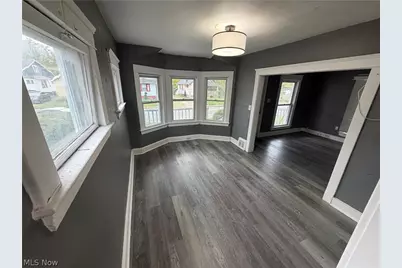 12203 Farringdon Avenue, Loveland, OH 44105 - Photo 3