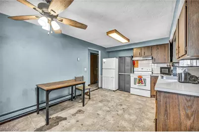 1700 Urban Circle S, Lorain, OH 44053 - Photo 13