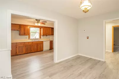 2491 Perry Drive SW, Canton, OH 44706 - Photo 9