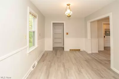 2491 Perry Drive SW, Canton, OH 44706 - Photo 7