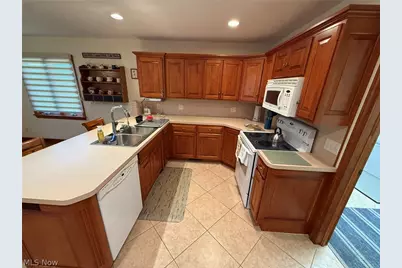1152 Pine Bluff Drive NE, New Philadelphia, OH 44663 - Photo 15