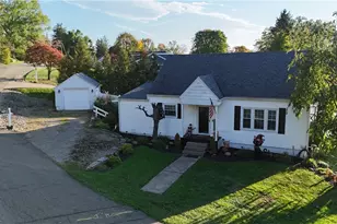 795 Concord Pl, Coshocton, OH 43812 - Photo 1