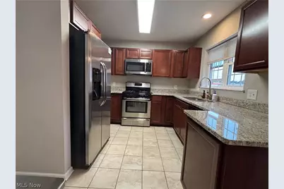 1927 E 86th Street, Loveland, OH 44106 - Photo 9