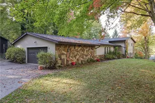 2878 Sunnybrook Rd, Mogadore, OH 44260 - Photo 39
