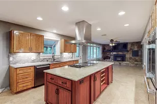 2878 Sunnybrook Rd, Mogadore, OH 44260 - Photo 15