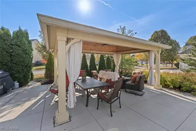 6037 Baronscourt Way, Dublin, OH 43016 - Photo 5