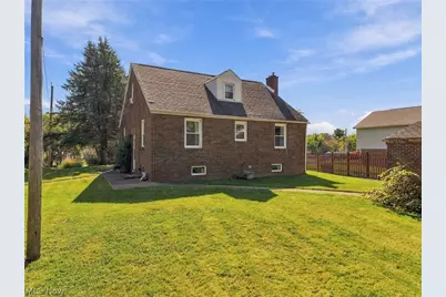 2459 Georgetown Road NE, Canton, OH 44704 - Photo 29