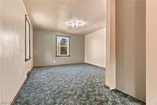 2459 Georgetown Rd NE, Canton, OH 44704 - Photo 13