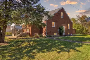 2459 Georgetown Rd NE, Canton, OH 44704 - Photo 5