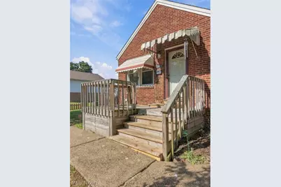 2459 Georgetown Road NE, Canton, OH 44704 - Photo 7