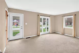240 Idlewild St, Akron, OH 44313 - Photo 9