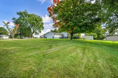 3246 Woodington Avenue SW, Canton, OH 44706 - Photo 45