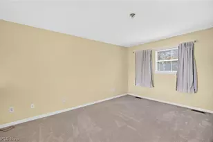 2084 Jennifer St, Akron, OH 44313 - Photo 19