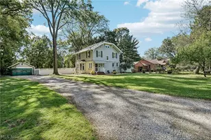 1574 Alton Dr, Akron, OH 44313 - Photo 3