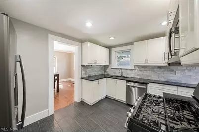 1574 Alton Drive, Akron, OH 44313 - Photo 13