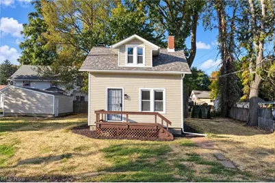 4975 12th Street SW, Canton, OH 44710 - Photo 1