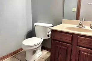 6780 Shiloh St NW, Canton, OH 44708 - Photo 17