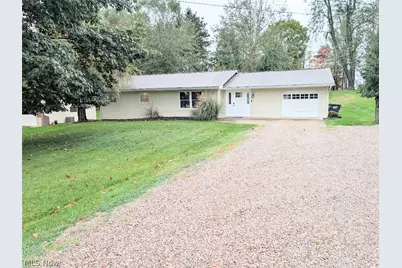 270 E Highland Drive, Zanesville, OH 43701 - Photo 3