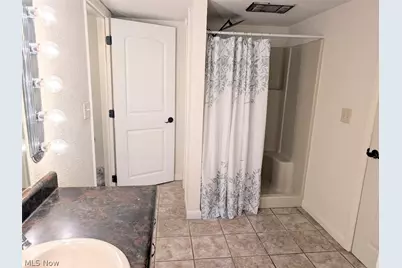 270 E Highland Drive, Zanesville, OH 43701 - Photo 35