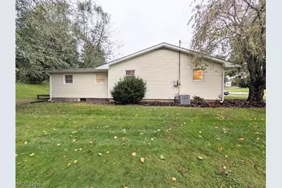 270 E Highland Drive, Zanesville, OH 43701 - Photo 5