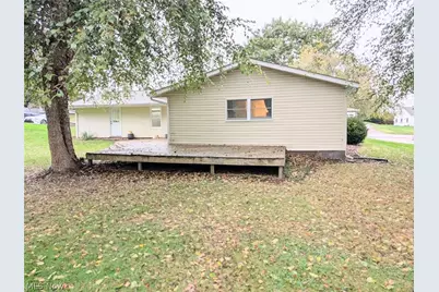 270 E Highland Drive, Zanesville, OH 43701 - Photo 7