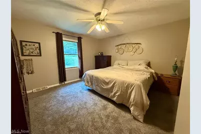 4239 State Route 39 NE, New Philadelphia, OH 44663 - Photo 9