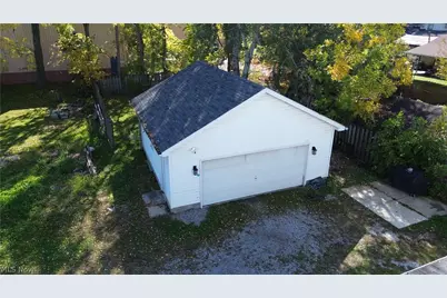 407 W Herrick Avenue, Wellington, OH 44090 - Photo 25
