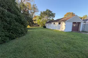 1516 Milford St NE, Canton, OH 44714 - Photo 3