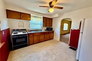 1516 Milford St NE, Canton, OH 44714 - Photo 9