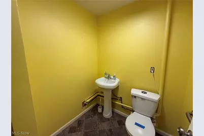 781 Lovers Lane, Akron, OH 44306 - Photo 13